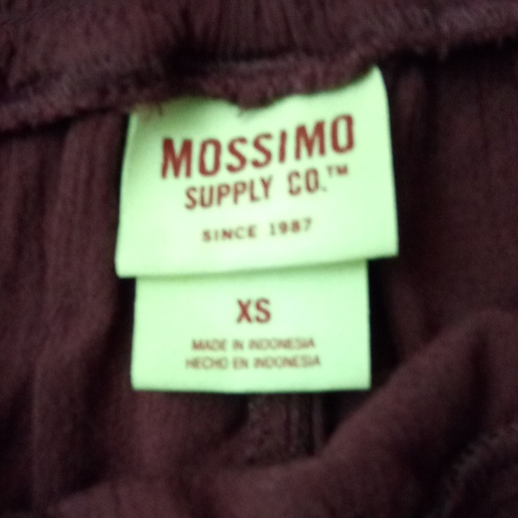 Shorts - Picture 3 of 3